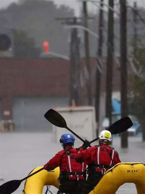 New York Declares State Of Emergency Amid Heavy Rainfall Flash