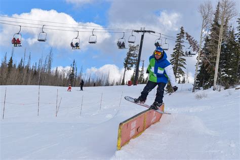 Brian Head Resort offers winter snowboarding and skiing to Utah