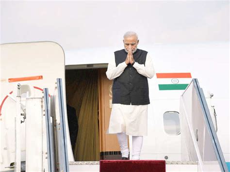 Pm Modi With Nepali Pm Sushil Koirala Prime Minister Narendra Modi In