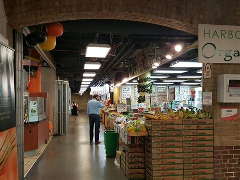 10 Best Markets in Toronto for Bagging a Bargain