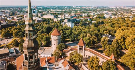 Tallinn Private Exclusive History Tour With A Local Expert SuiteTrails