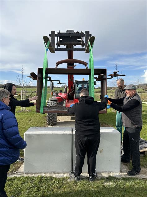 Exposition Le Monde De Folon La Saline Royale Darc Et Senans