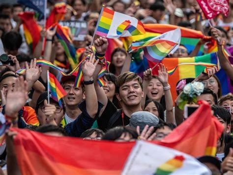Taiwan Approves Same Sex Marriage For The First Time In Asia Urban