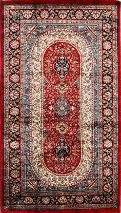 Floral design silk carpet from Kashmir; India Studio Background, Floral ...