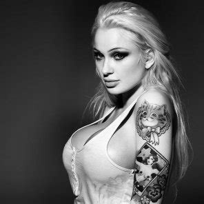 Sarah Marie Summer Porn Pic