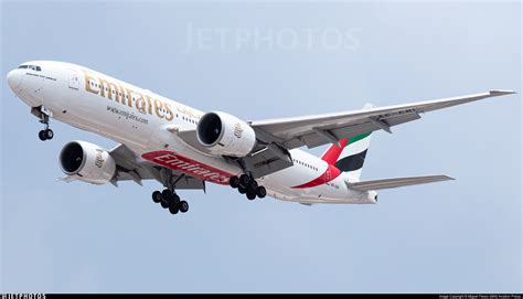 A6 EWI Boeing 777 21HLR Emirates Miguel Fiesco JetPhotos