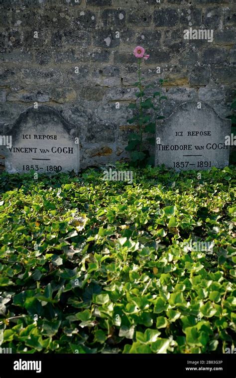 Grave vincent van gogh hi-res stock photography and images - Alamy