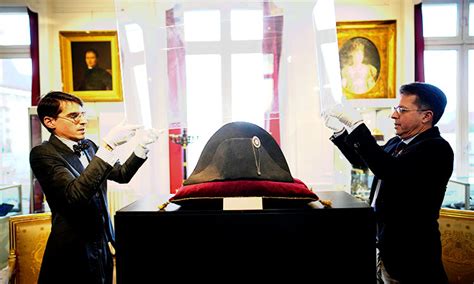 Napoleon's hat sells for record $2.1m at French auction - GulfToday