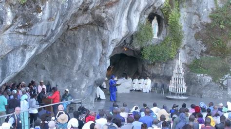 Rosary from Lourdes Chapelet à la Grotte de Lourdes 15 09 2022 LIVE