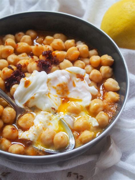 Lablabi (Tunisian Chickpea Soup) • Curious Cuisiniere