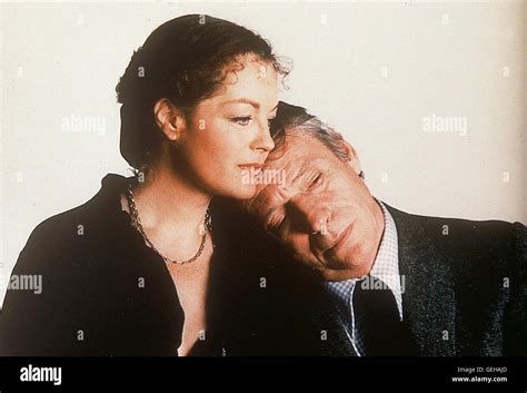 Yves Montand Hi Res Stock Photography And Images Alamy