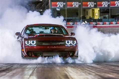 Dodge Demon Vs Lamborghini Aventador Who Wins The Quarter