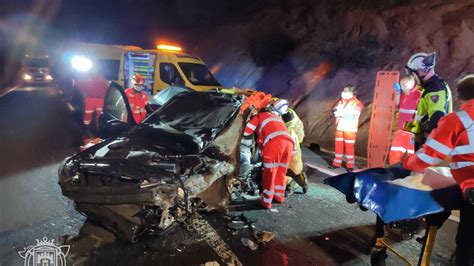 Un Choque Frontal Entre Dos Coches Acaba Con Dos Heridos En El Hospital