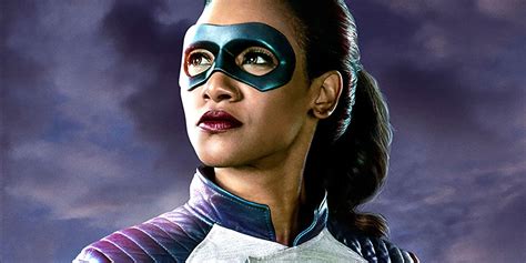 The Flash: Iris West's Superhero Costume Revealed