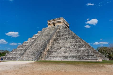 Pir Mide Maya De Kukulkan En M Xico La Antigua Ciudad De Chich N Itz