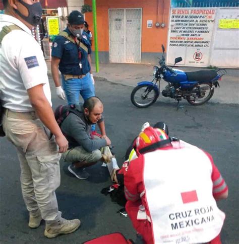 Accidente De Motocicleta En Nogales Deja A Una Mujer Herida