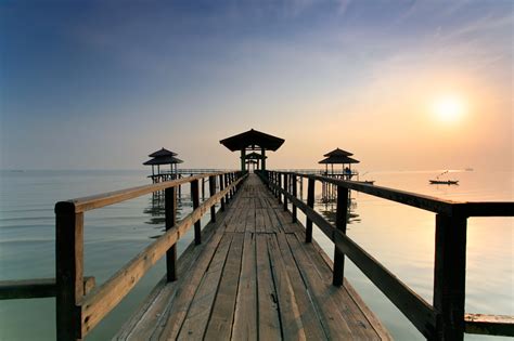 Pantai Kenjeran Surabaya Menikmati Sunset Yang Indah Di Kota Surabaya