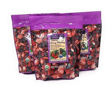 Amazon Trader Joe S Organic Freeze Dried Berry Medley A Blend Of