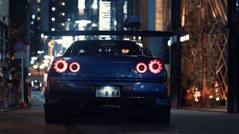 900-HP Nissan R34 GT-R Plays In Tokyo