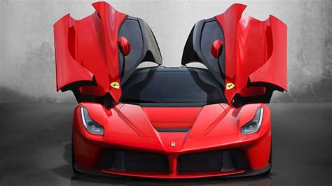 Ferrari Sf90 Stradale Vs Laferrari Continental Autosports Ferrari