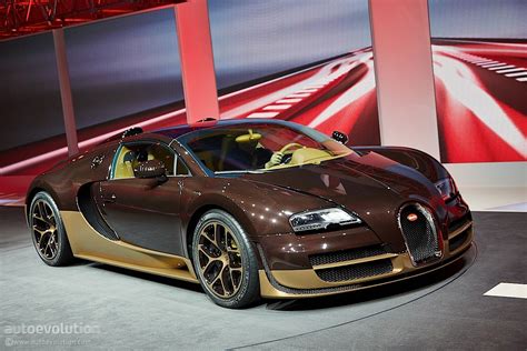 Bugatti Decorates Geneva With Veyron Rembrandt [live Photos