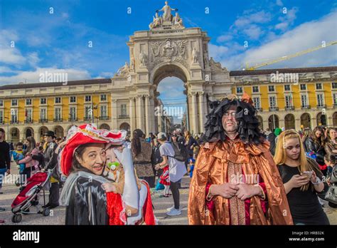 Parade Da Torre Hi Res Stock Photography And Images Alamy