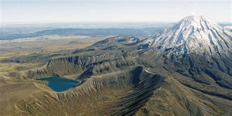 🌋 THE-7-BEST Volcano Tours in New Zealand [2024]