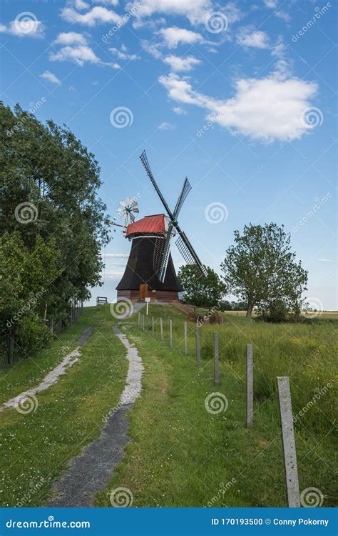 Wasserschoepfmuehle Wynhamster Kolk. East Frisian Landscape with Mill ...