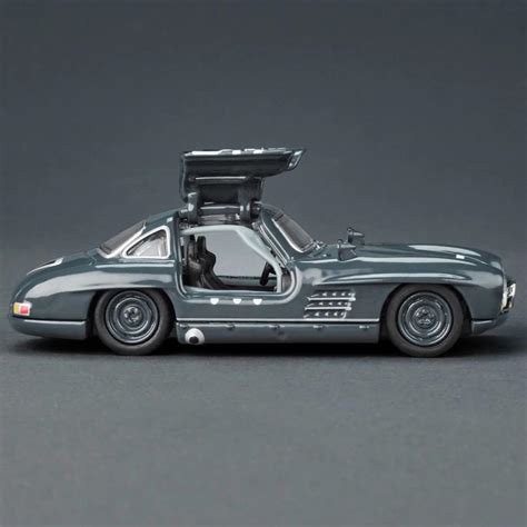 Hot Wheels Collectors Mercedes Benz 300 SL RLC