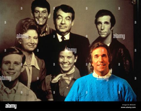 HAPPY DAYS REUNION SPECIAL (TV - 1992) HENRY WINKLER HPDR 001 Stock Photo - Alamy