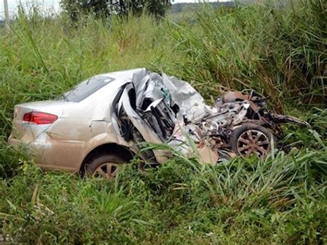 G1 Motorista Tenta Ultrapassagem Em Mt E Casal Morre Após Acidente