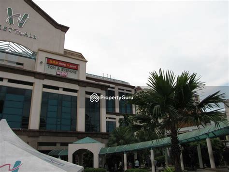 West Mall at Dairy Farm / Bukit Panjang / Choa Chu Kang in SG | CommercialGuru