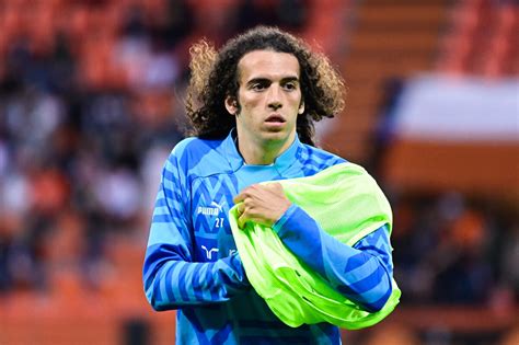 Matt O Guendouzi Le Joueur De Lom Cambriol Pendant Un Match Sa