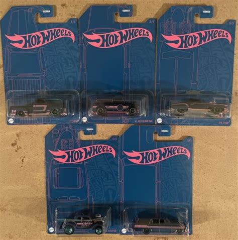 New Hot Wheels Th Anniversary Satin Blue And Pink Complete Set