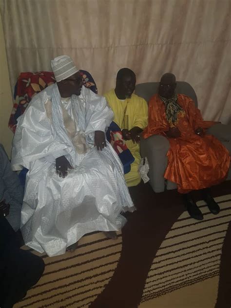 15 Photos Serigne Bass Abdou Khadre Rend Visite Aux Baye Fall