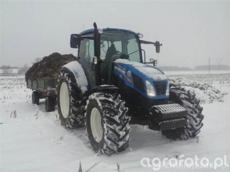 Ciągniki New Holland T5 T5000 Galeria rolnicza agrofoto