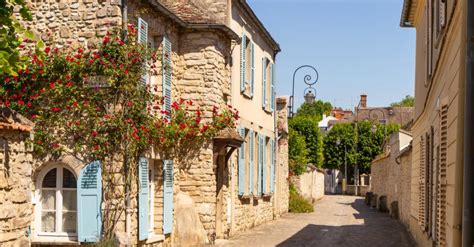 Les Plus Beaux Villages à Découvrir Au Sud De Paris Paris Zigzag