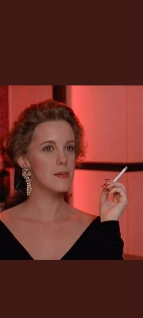 Elizabeth Perkins Smoking Virginia Slims 120s Jack629