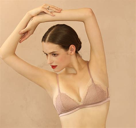 Summer Sexy Girl Lingerie Lace Bra Without Underwire Triangle Cup Bra Set Bra And Bra For