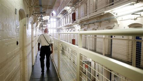 84% of prison officers 'feel pressure to work when they are sick' - The ...