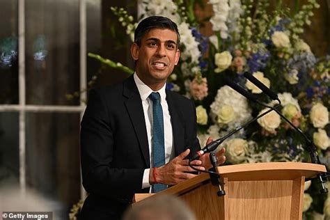 Prime Minister Rishi Sunak Meets The Clintons At 25th Anniversary Of