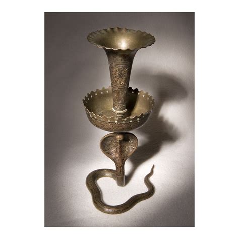 Антикварный храмовый Индийский светильник Кобра