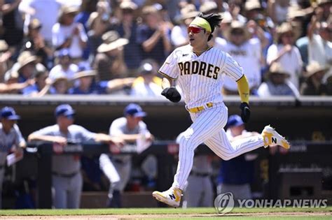 샌디에이고 김하성 15경기 연속 멀티 출루mlb 전설 이치로와 동률 한국정경신문