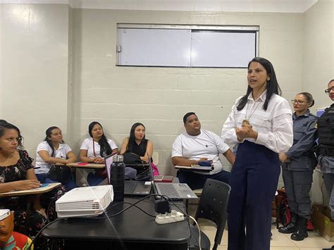 Patrulha Maria Da Penha Realiza Palestra Na Escola Madre Tereza Santana