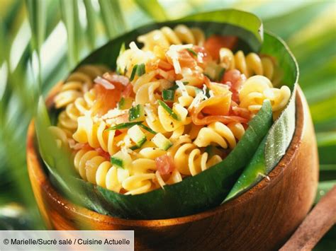 Salade De Pâtes Au Saumon Fumé Et Curry Facile Découvrez Les Recettes