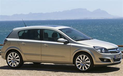 Opel Astra Hatchback Reviews Technical Data Prices