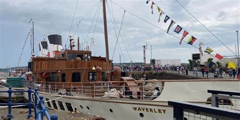 Paddle Steamer Waverley visits Pembrokeshire