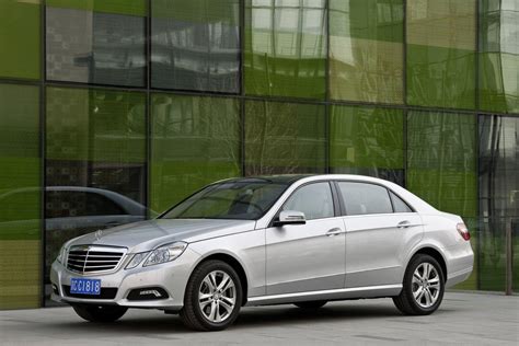 Mercedes E 300 L представили на Auto China 2010