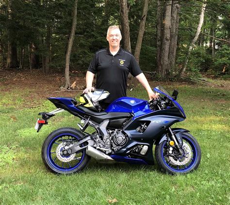 Bob’s New Yamaha R7 – New Bike, New Brakes – MCrider