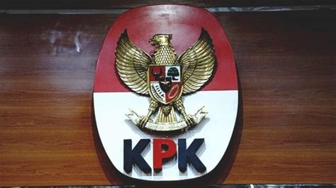 Geledah Kantor Bupati Bursel Kpk Sita Dokumen Proyek Hingga Catatan